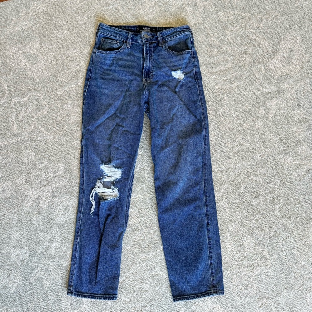 Hollister Ultra High Rise Vintage Straight Jeans Distressed